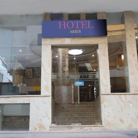 Hotel Aries Nueva Delhi Exterior foto