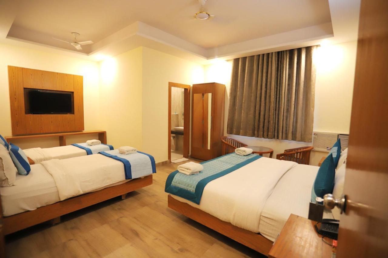 Hotel Aries Nueva Delhi Exterior foto